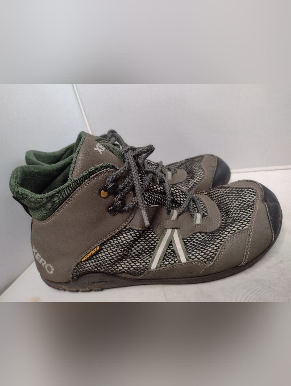 Xero Xcursion Hiking Boots Mens 11  Waterproof Barefoot Zero Drop A1